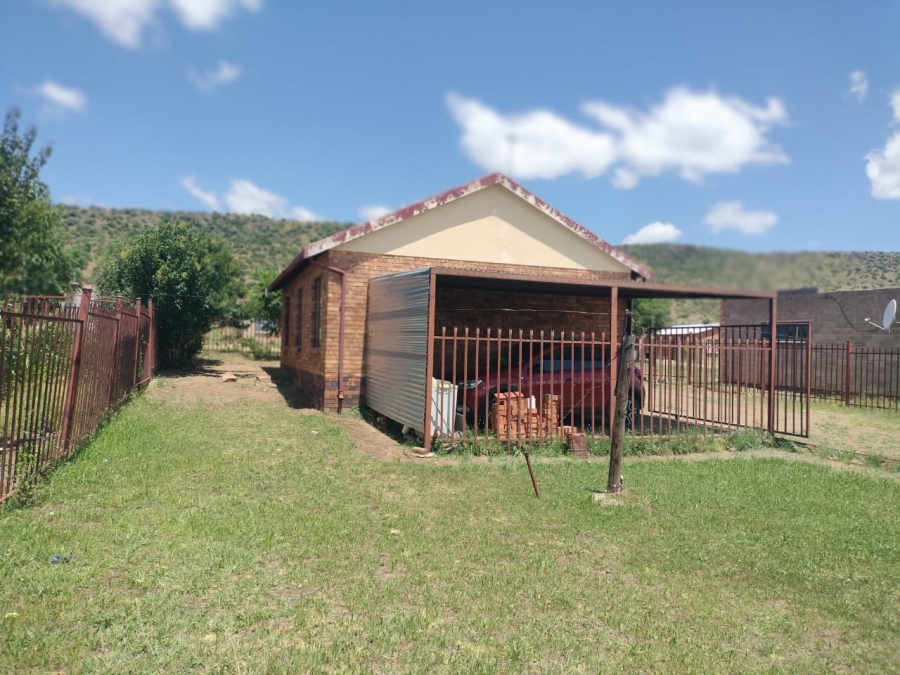 3 Bedroom Property for Sale in Molifi Tau Kloof Free State